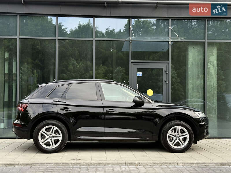 Внедорожник / Кроссовер Audi Q5 2017 в Львове