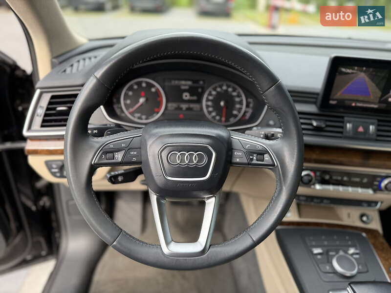 Внедорожник / Кроссовер Audi Q5 2017 в Львове