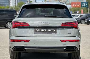 Внедорожник / Кроссовер Audi Q5 2022 в 