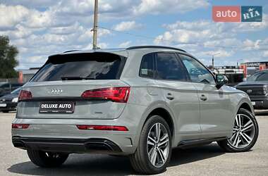 Внедорожник / Кроссовер Audi Q5 2022 в 
