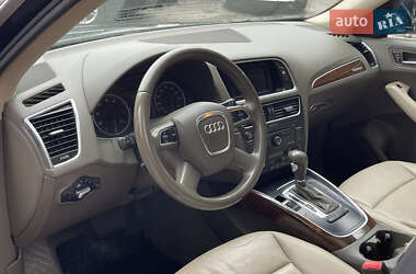 Внедорожник / Кроссовер Audi Q5 2012 в 