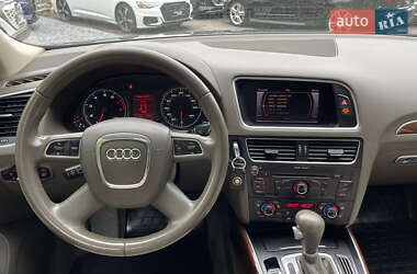 Внедорожник / Кроссовер Audi Q5 2012 в 