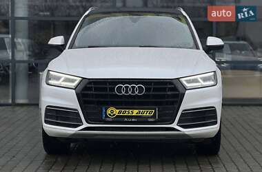 Внедорожник / Кроссовер Audi Q5 2017 в 