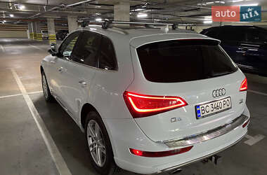 Позашляховик / Кросовер Audi Q5 2015 в 