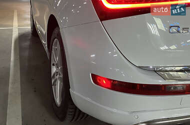 Позашляховик / Кросовер Audi Q5 2015 в 