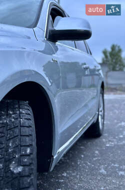Внедорожник / Кроссовер Audi Q5 2012 в 