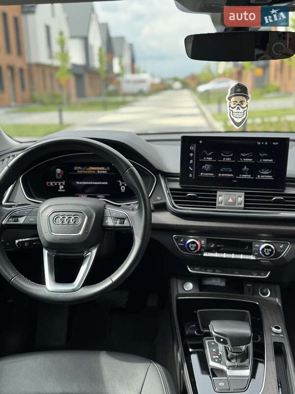 Внедорожник / Кроссовер Audi Q5 2021 в Львове