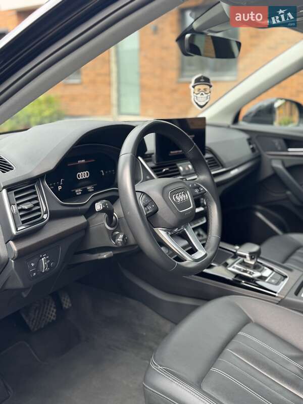 Внедорожник / Кроссовер Audi Q5 2021 в Львове