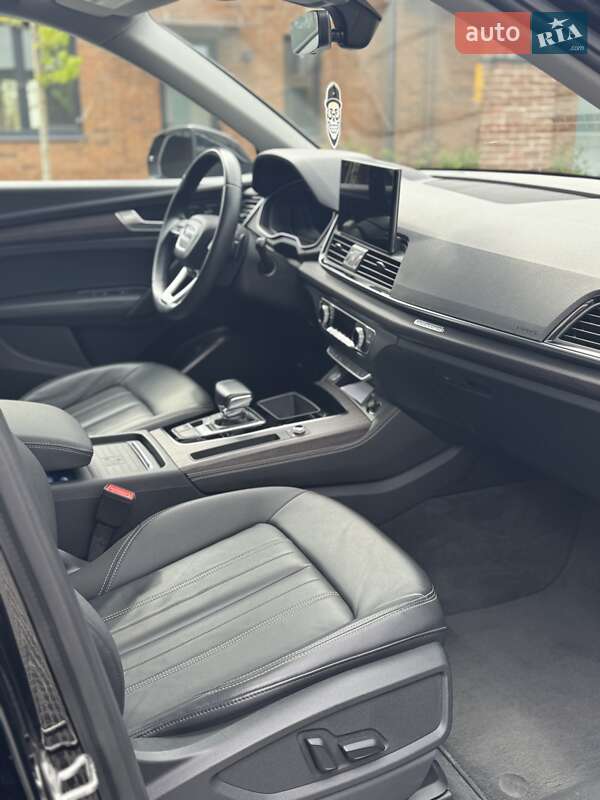 Внедорожник / Кроссовер Audi Q5 2021 в Львове
