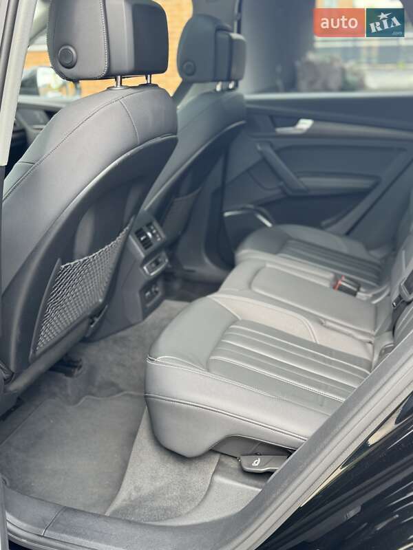 Внедорожник / Кроссовер Audi Q5 2021 в Львове