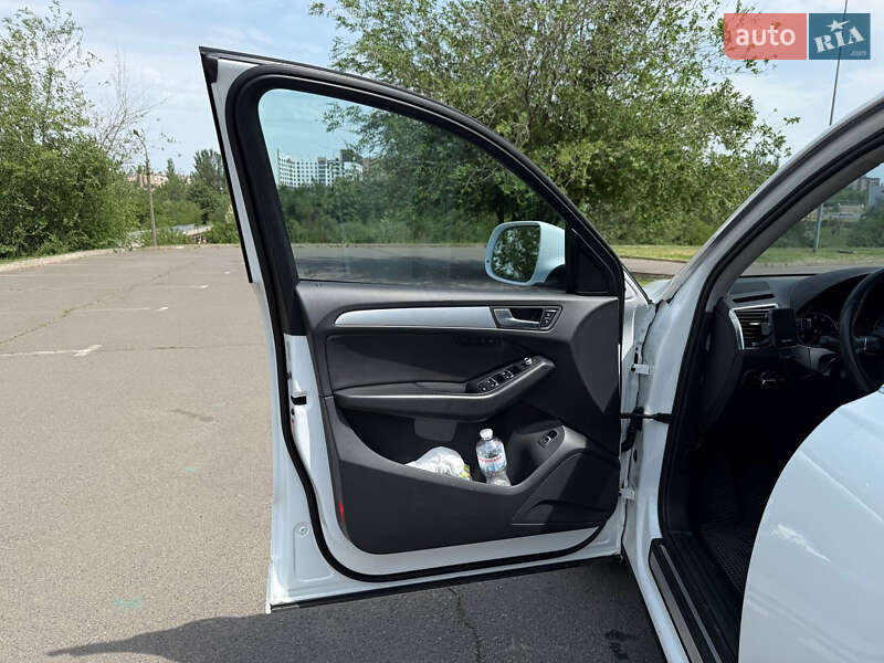 Позашляховик / Кросовер Audi Q5 2013 в Кривому Розі
