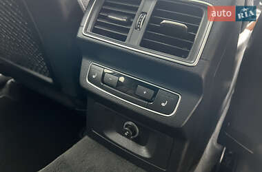 Позашляховик / Кросовер Audi Q5 2018 в 