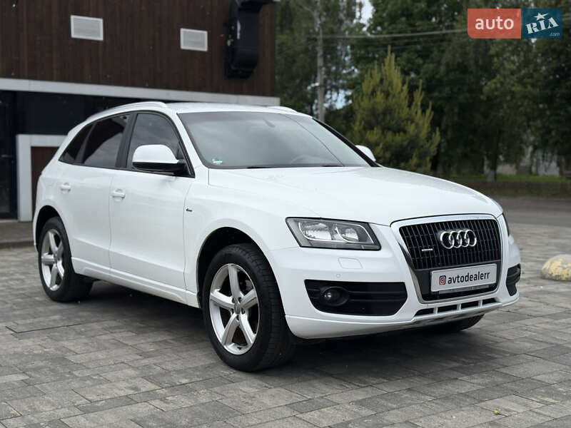 Внедорожник / Кроссовер Audi Q5 2012 в Тячеве