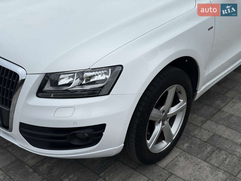 Внедорожник / Кроссовер Audi Q5 2012 в Тячеве
