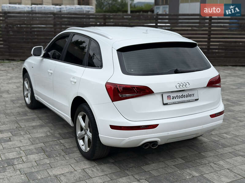 Внедорожник / Кроссовер Audi Q5 2012 в Тячеве