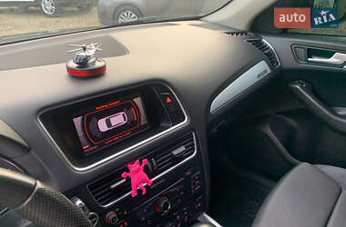 Внедорожник / Кроссовер Audi Q5 2010 в 