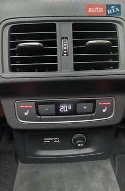 Внедорожник / Кроссовер Audi Q5 2021 в 
