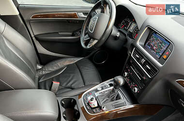 Внедорожник / Кроссовер Audi Q5 2015 в 
