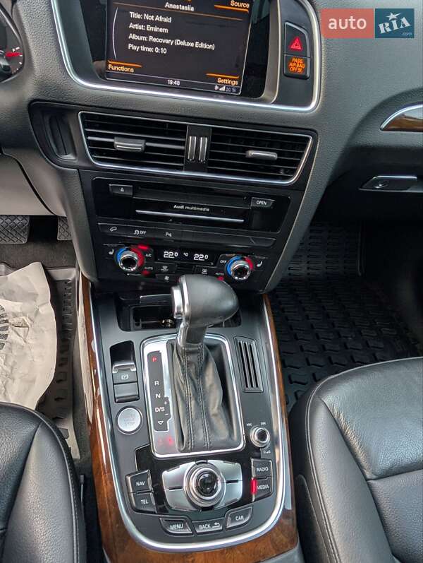 Внедорожник / Кроссовер Audi Q5 2015 в Киеве