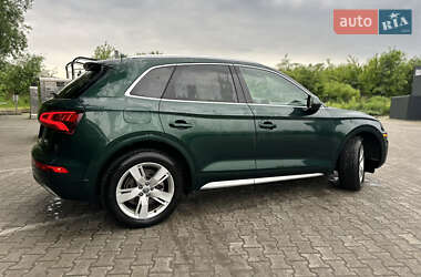 Внедорожник / Кроссовер Audi Q5 2017 в 