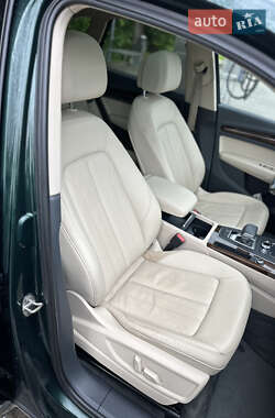 Внедорожник / Кроссовер Audi Q5 2017 в 