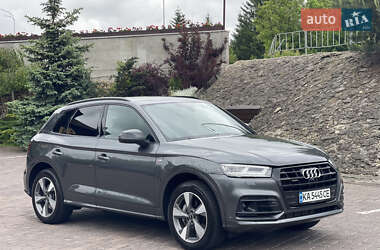 Внедорожник / Кроссовер Audi Q5 2020 в 