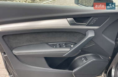 Внедорожник / Кроссовер Audi Q5 2020 в 