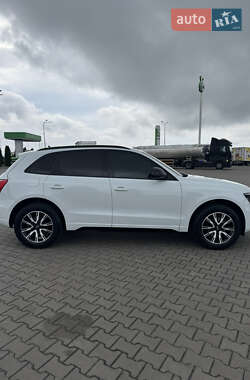 Позашляховик / Кросовер Audi Q5 2012 в 