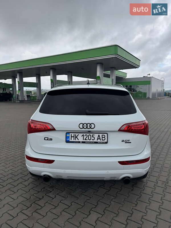 Внедорожник / Кроссовер Audi Q5 2012 в Ровно