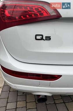 Позашляховик / Кросовер Audi Q5 2012 в 