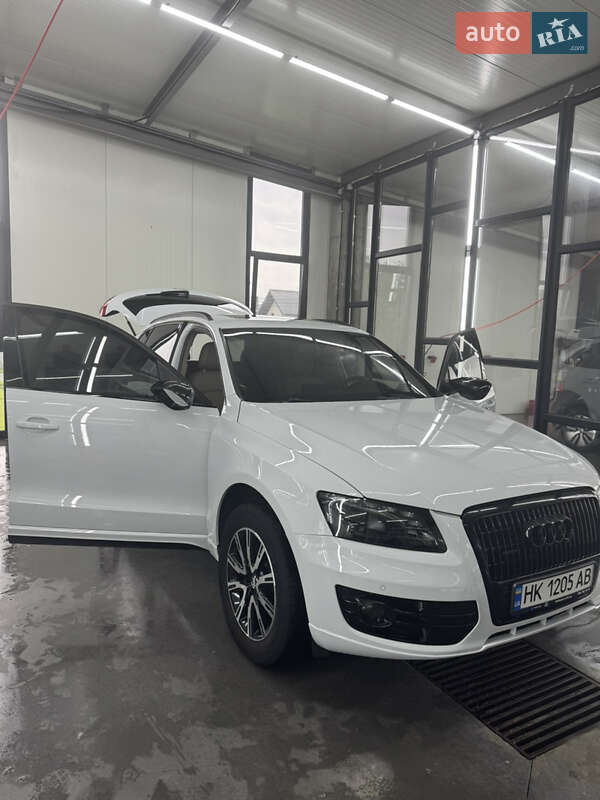 Внедорожник / Кроссовер Audi Q5 2012 в Ровно