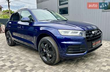Позашляховик / Кросовер Audi Q5 2017 в 