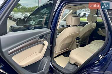 Позашляховик / Кросовер Audi Q5 2017 в 