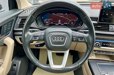 Позашляховик / Кросовер Audi Q5 2017 в 