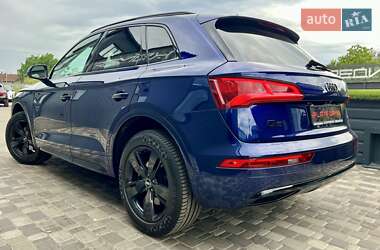 Позашляховик / Кросовер Audi Q5 2017 в 