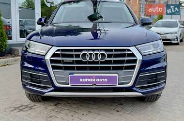Внедорожник / Кроссовер Audi Q5 2017 в 