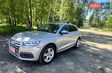 Внедорожник / Кроссовер Audi Q5 2018 в 