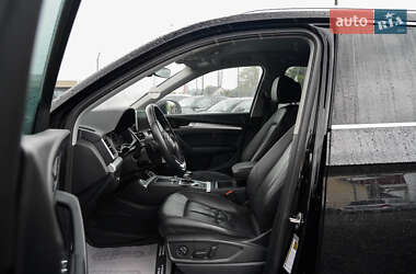Позашляховик / Кросовер Audi Q5 2018 в 