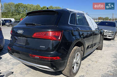 Внедорожник / Кроссовер Audi Q5 2019 в 