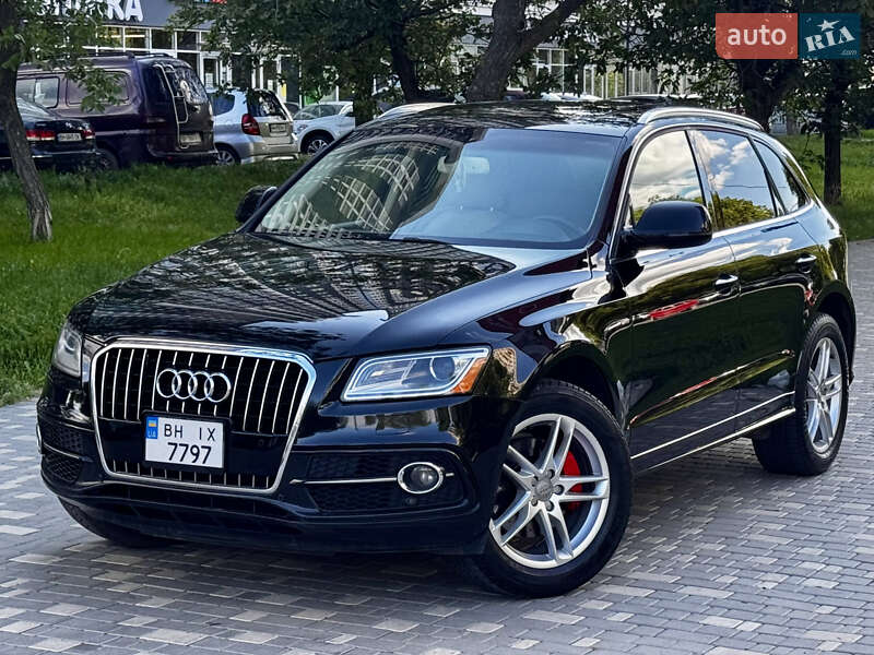 Внедорожник / Кроссовер Audi Q5 2015 в 