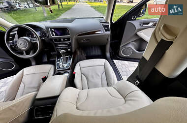 Внедорожник / Кроссовер Audi Q5 2015 в 