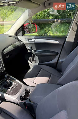 Внедорожник / Кроссовер Audi Q5 2011 в 