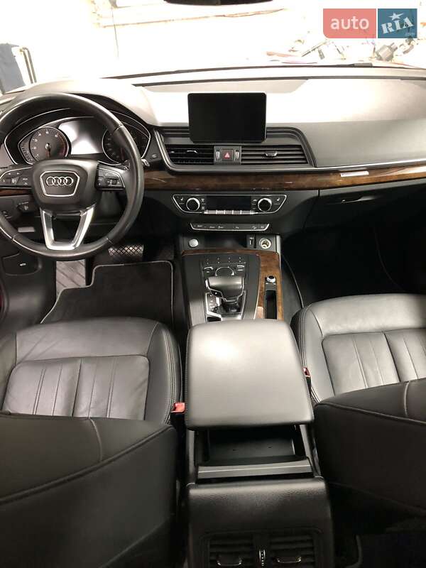 Внедорожник / Кроссовер Audi Q5 2020 в Львове