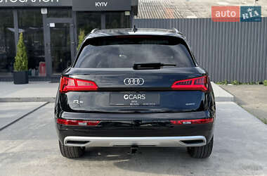 Позашляховик / Кросовер Audi Q5 2020 в 