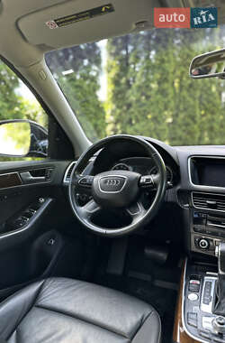 Позашляховик / Кросовер Audi Q5 2015 в 