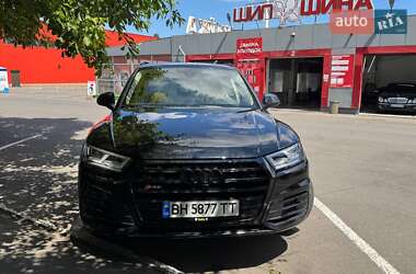 Внедорожник / Кроссовер Audi Q5 2017 в 