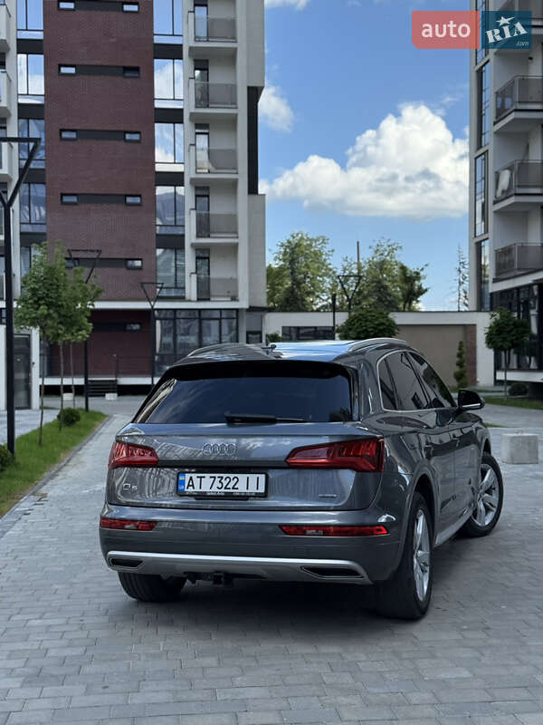 Внедорожник / Кроссовер Audi Q5 2019 в Ивано-Франковске
