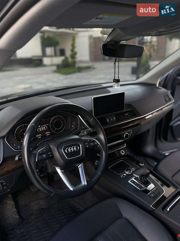 Внедорожник / Кроссовер Audi Q5 2019 в Ивано-Франковске