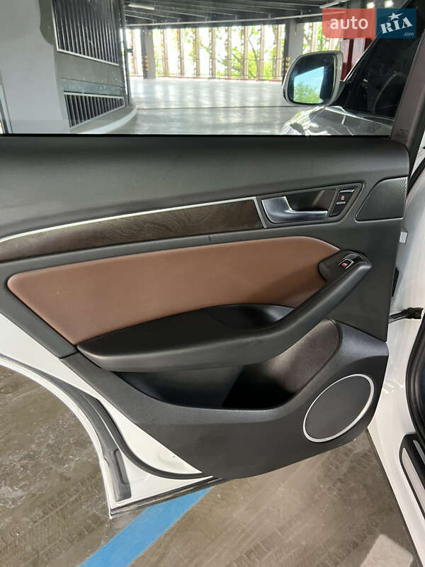 Внедорожник / Кроссовер Audi Q5 2015 в Харькове