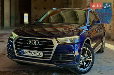 Внедорожник / Кроссовер Audi Q5 2017 в 